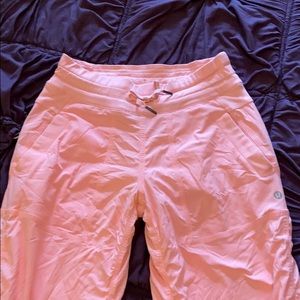 Lulu lemon hot pink lined studio crop size 4